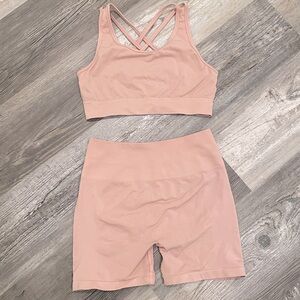 Alphalete Amplify Shorts & Bra Set